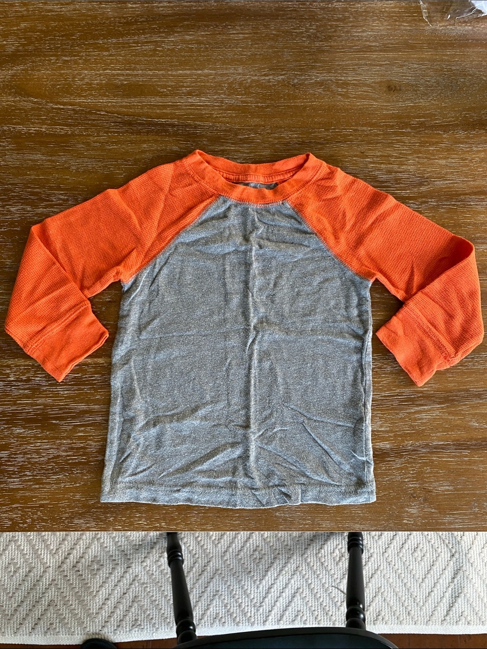 Cat & Jack 2T Orange Sleeve Gray Body Raglan Long Sleeve Tee